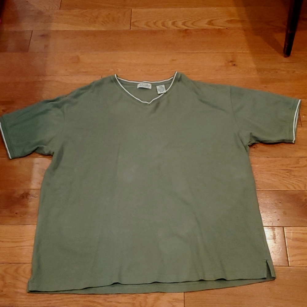 authentic stJohn'sbay crewneck tee
